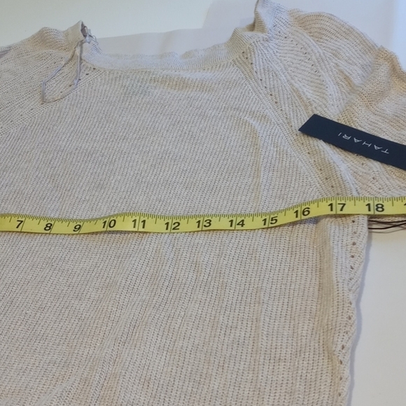 Tahari sweater NWT beige never worn large - Picture 7 of 9